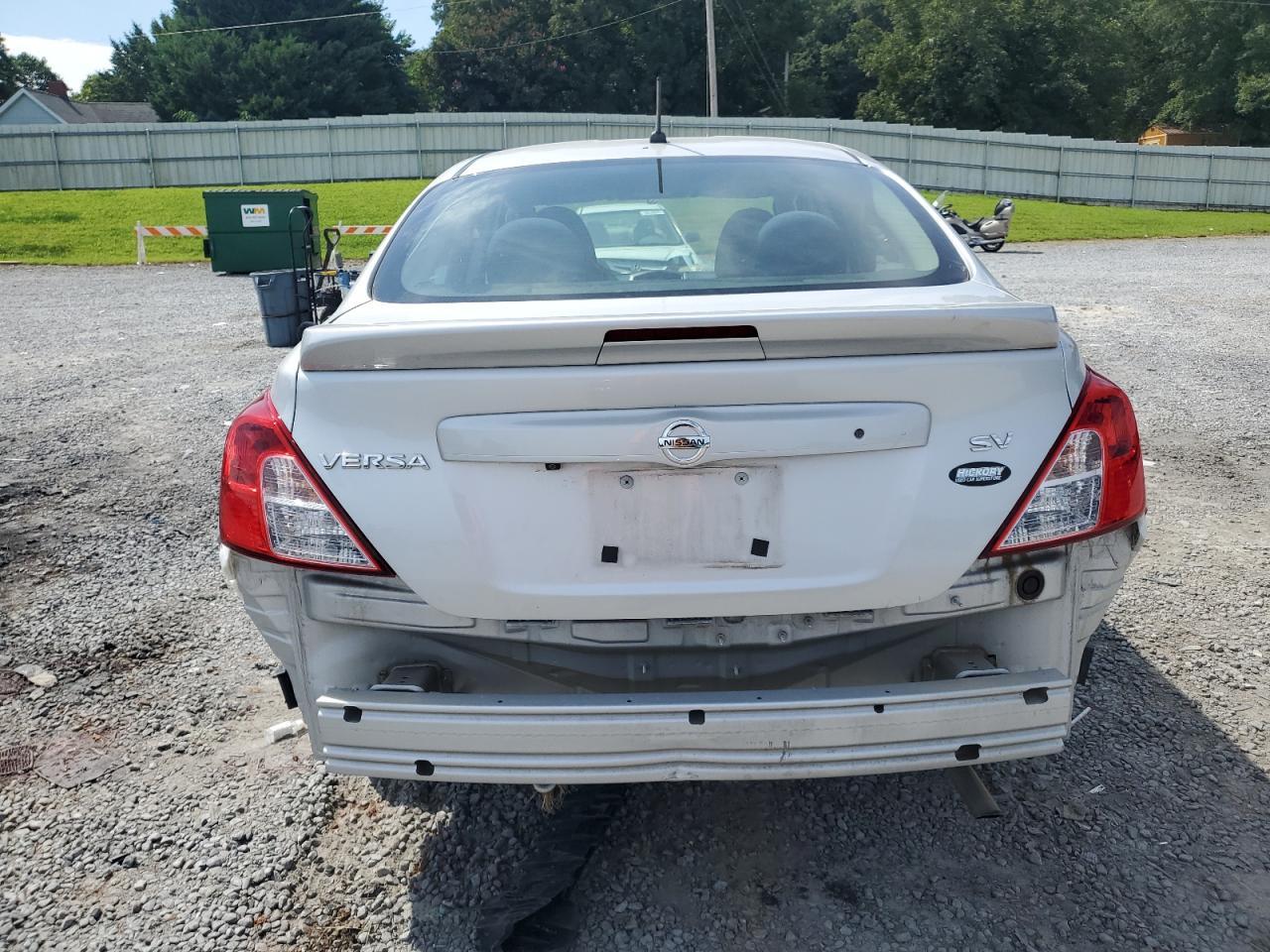 2019 Nissan Versa S - Image 6