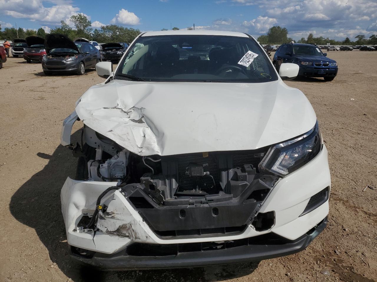 2022 Nissan Rogue Sport S - Фото 5