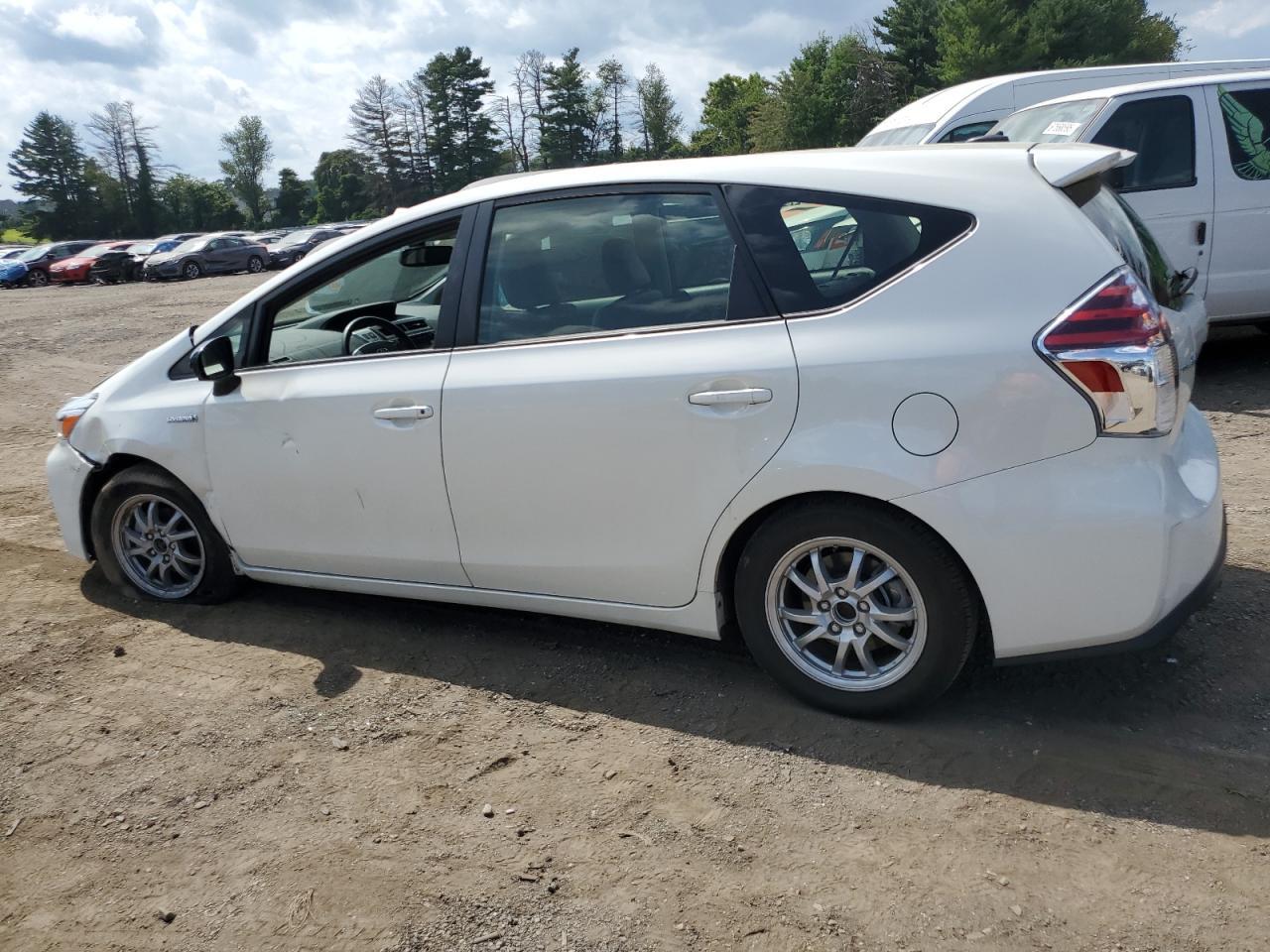 2017 Toyota Prius V - Image 2