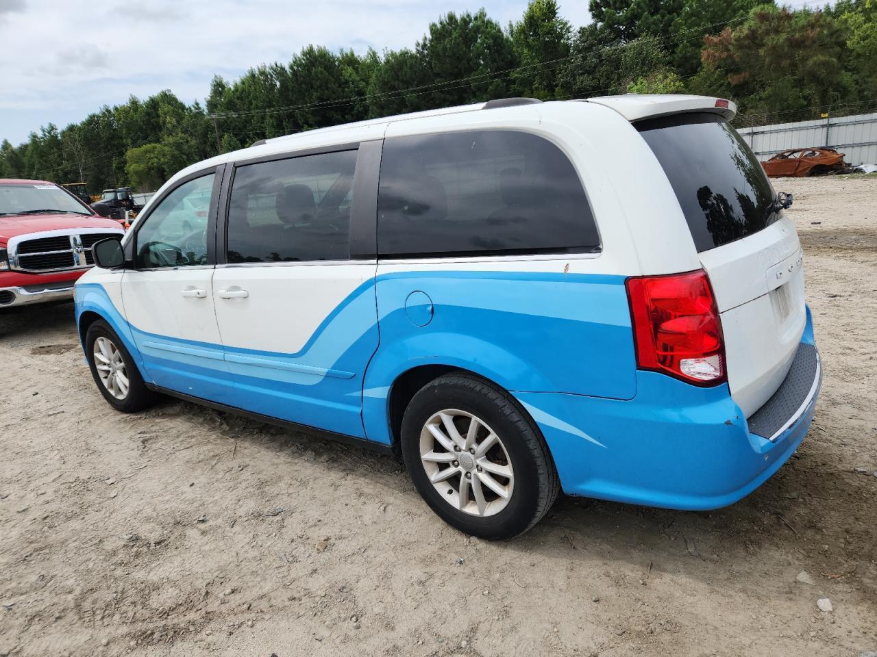 2018 Dodge Grand Caravan Sxt - Image 2