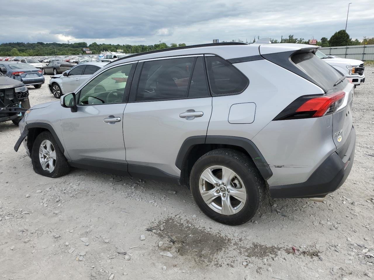 2019 Toyota Rav4 Xle - Фото 2