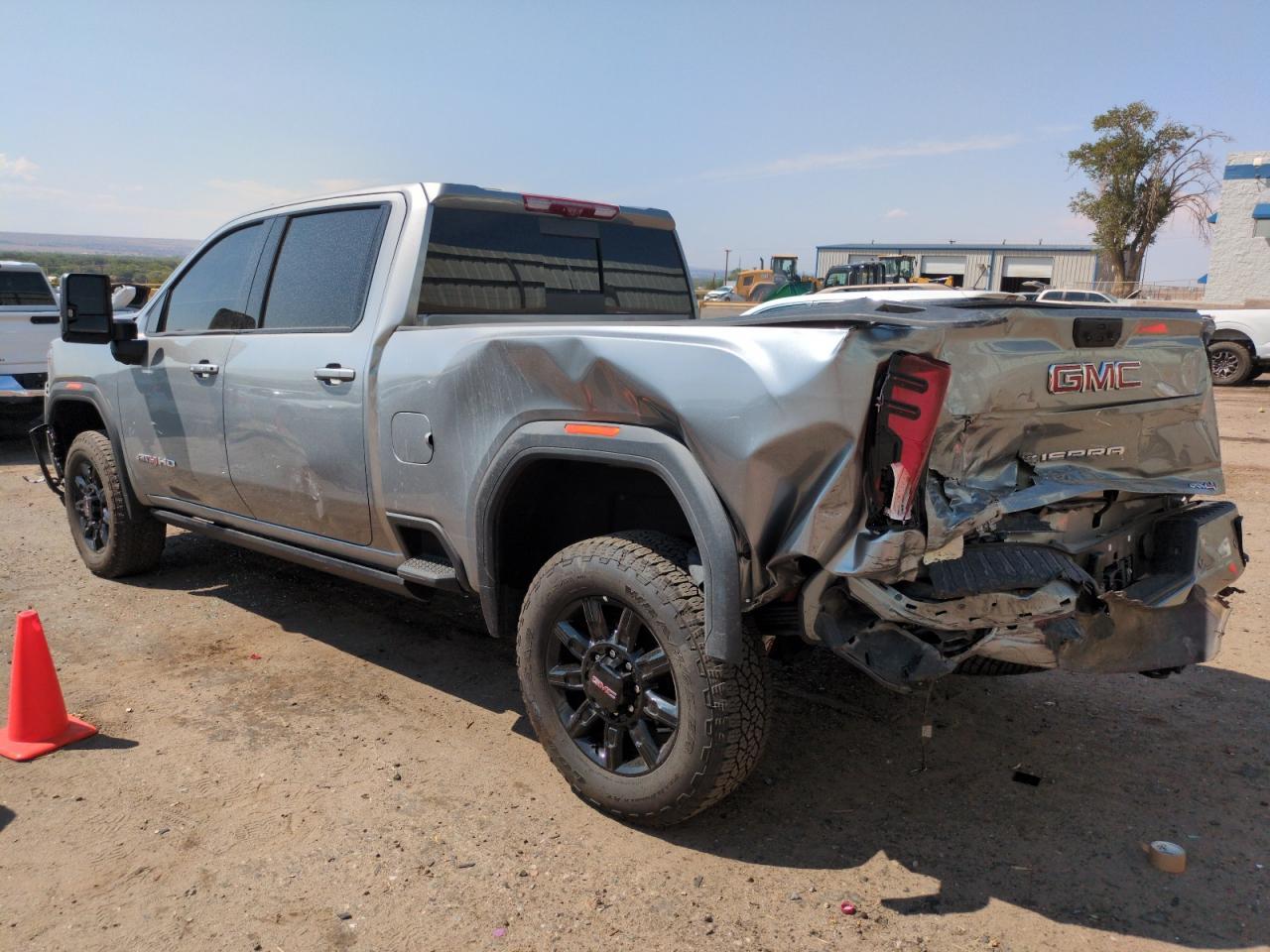 2025 GMC Sierra K2500 At4 - Фото 2