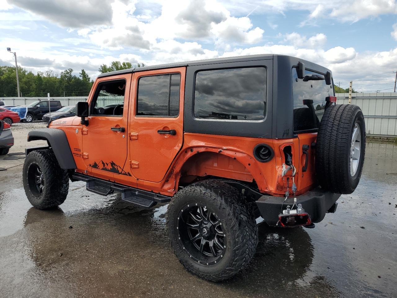 2015 Jeep Wrangler Unlimited Sport - Фото 2