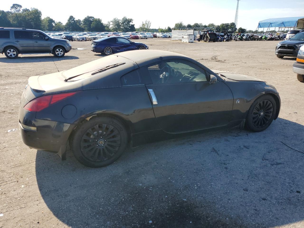 2003 Nissan 350Z Coupe - Image 3