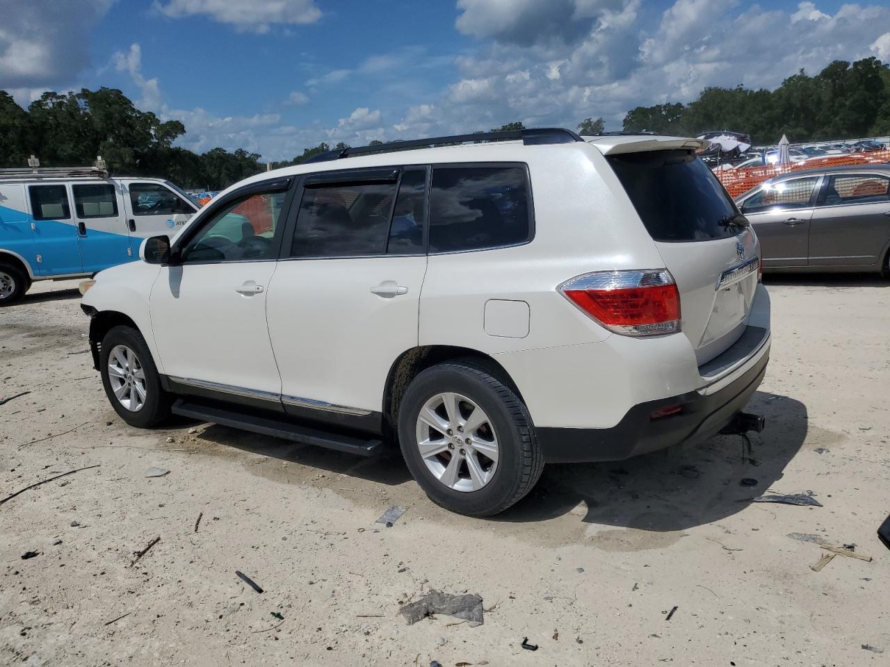 2012 Toyota Highlander Base - Фото 2