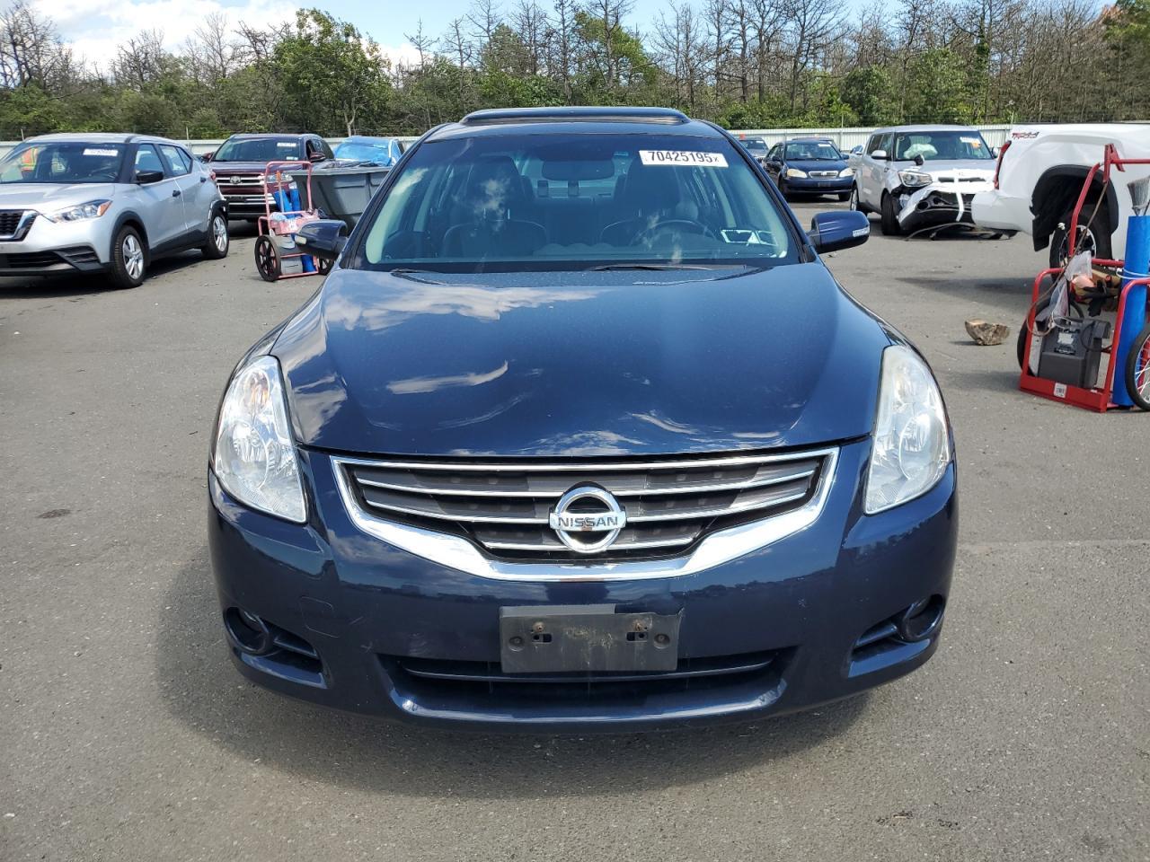 2011 Nissan Altima Sr - Image 5