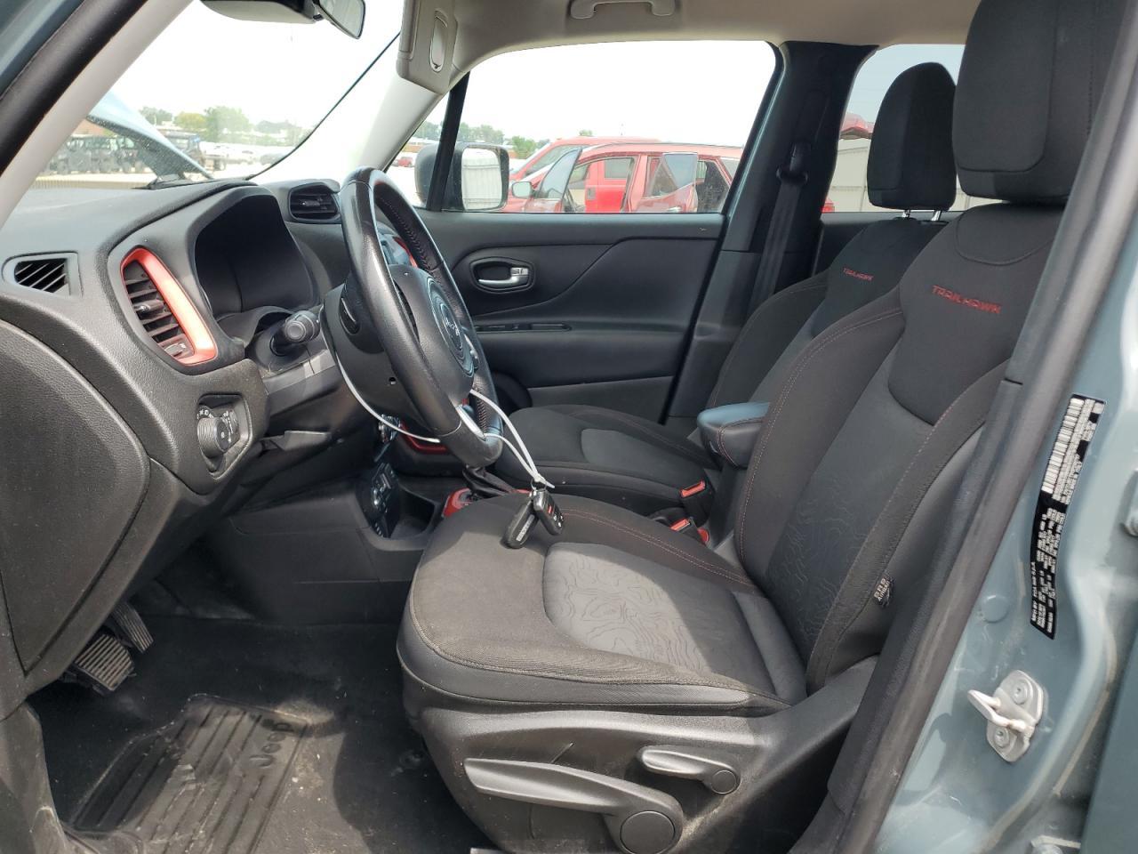 2016 Jeep Renegade Trailhawk - Фото 7