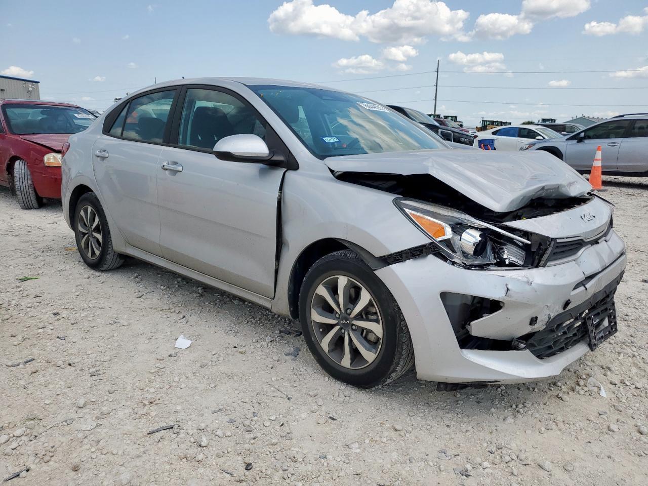 2022 Kia Rio Lx - Image 4