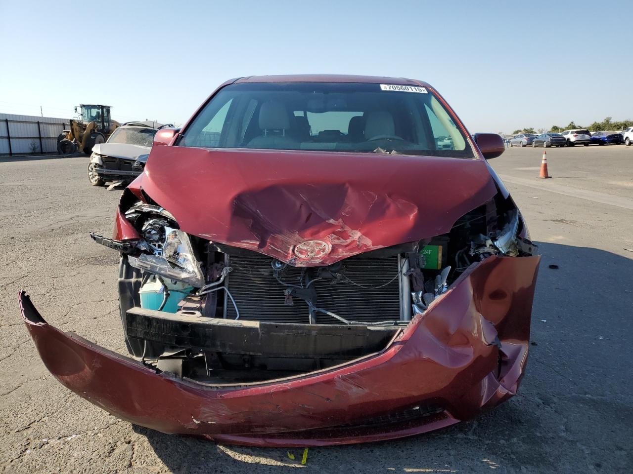 2013 Toyota Sienna Xle - Фото 5