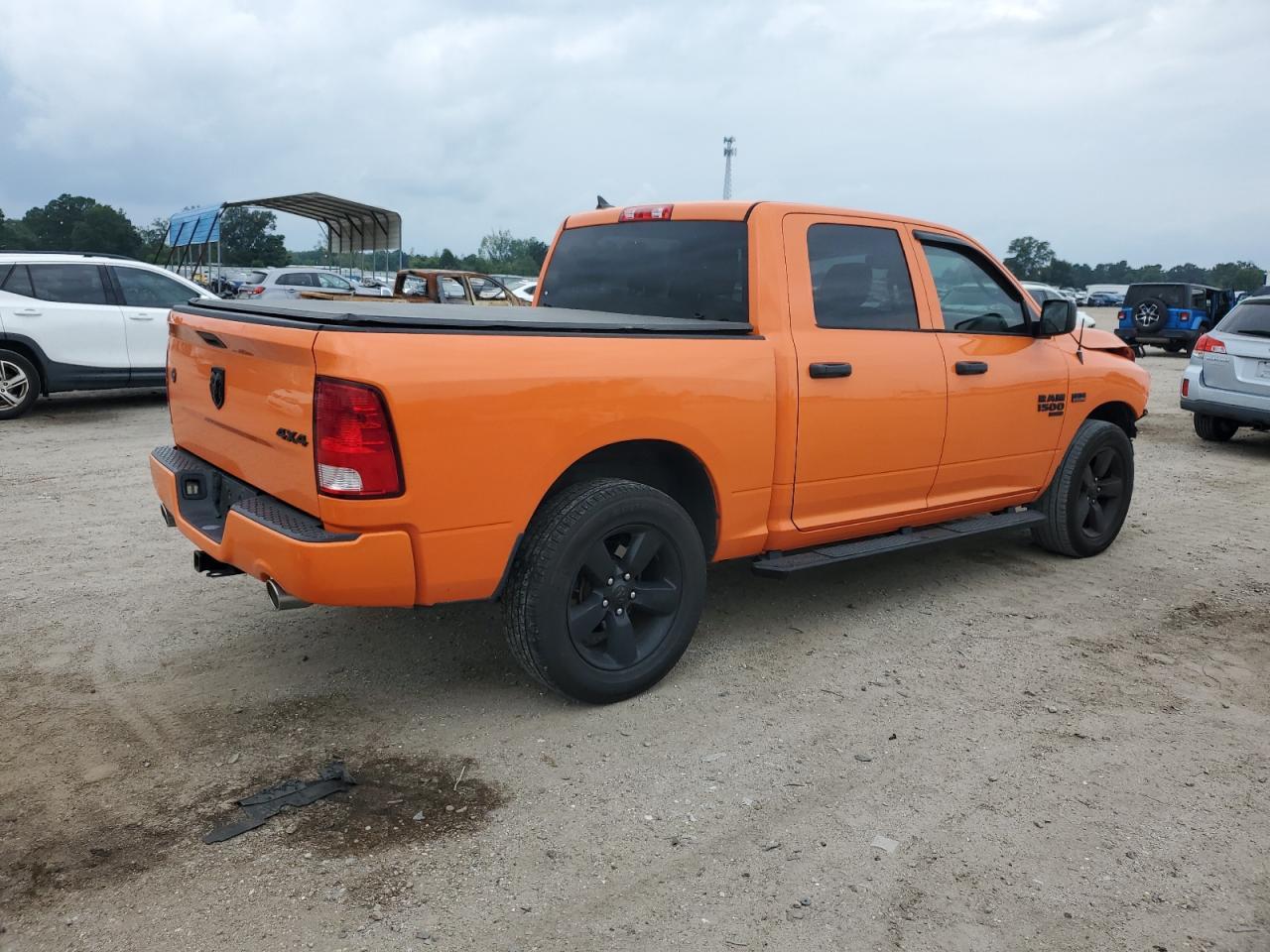 2019 Ram 1500 Classic Tradesman - Фото 3