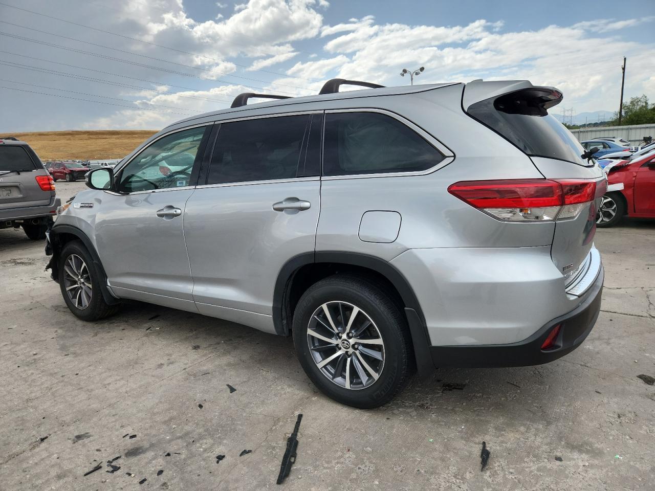 2018 Toyota Highlander Se - Фото 2