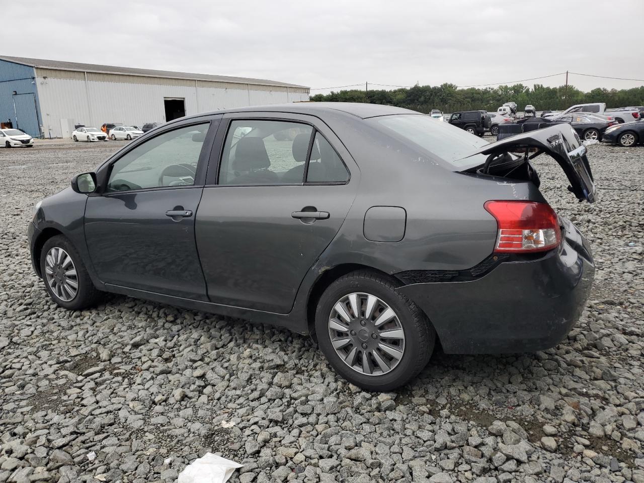 2009 Toyota Yaris - Фото 2