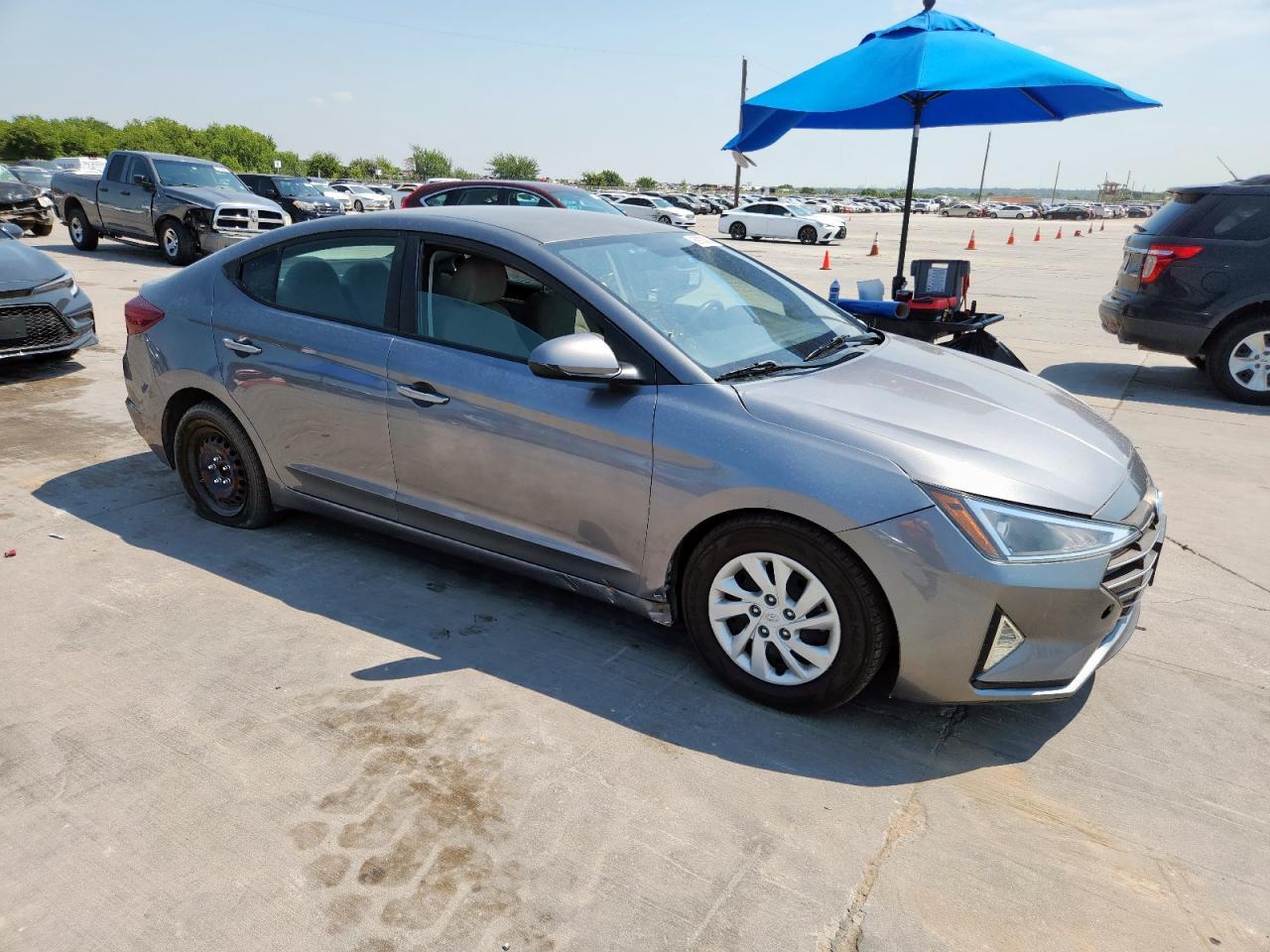 2019 Hyundai Elantra Se - Image 4