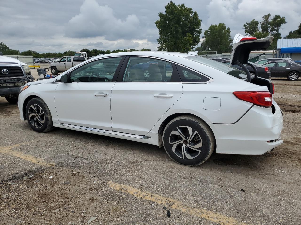 2016 Hyundai Sonata Sport - Фото 2