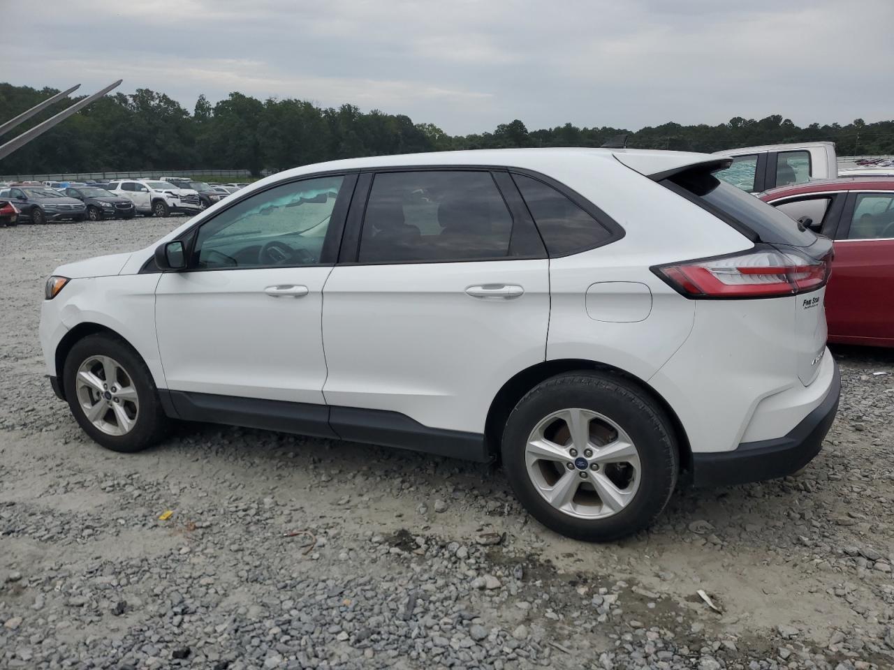 2019 Ford Edge Se - Image 2