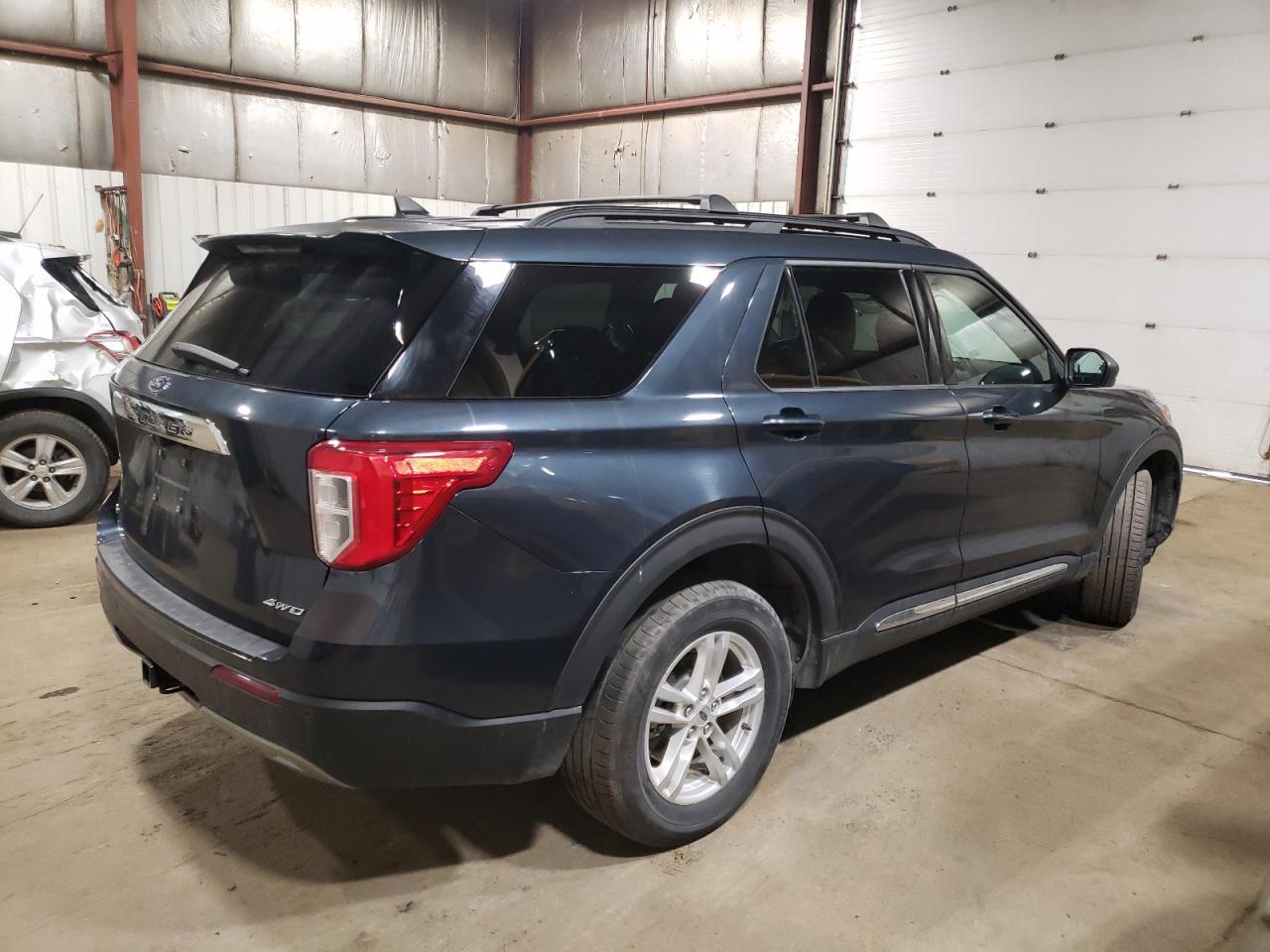 2022 Ford Explorer Xlt - Фото 3