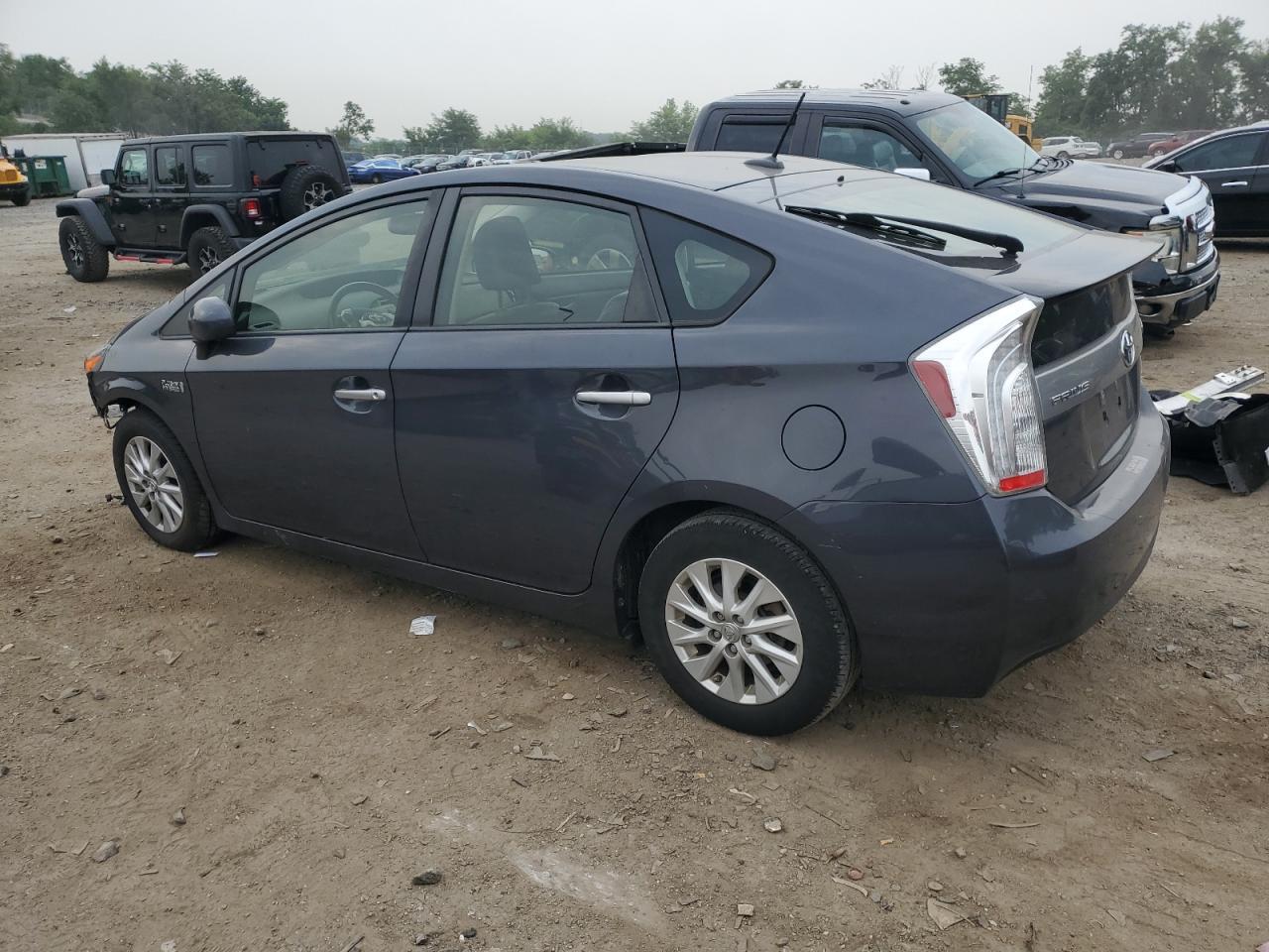 2012 Toyota Prius Plug-In - Image 2