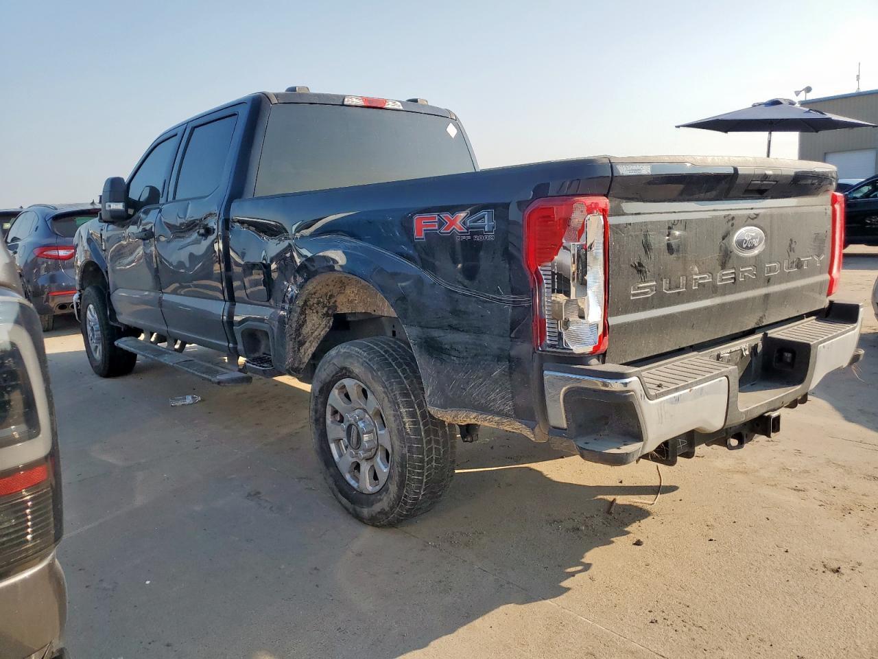 2024 Ford F250 Super Duty - Фото 2