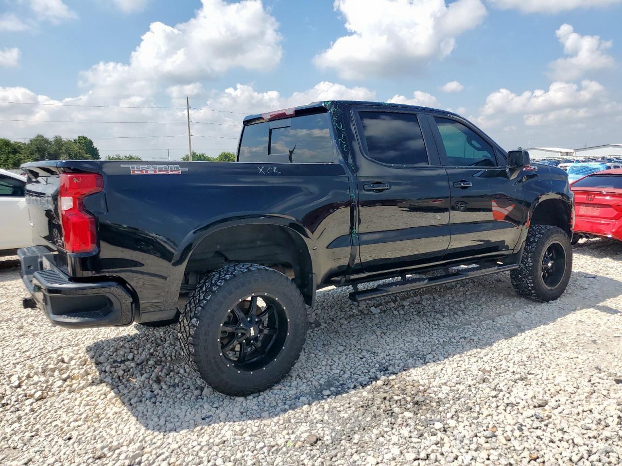 2020 Chevrolet Silverado K1500 Lt Trail Boss - Фото 3