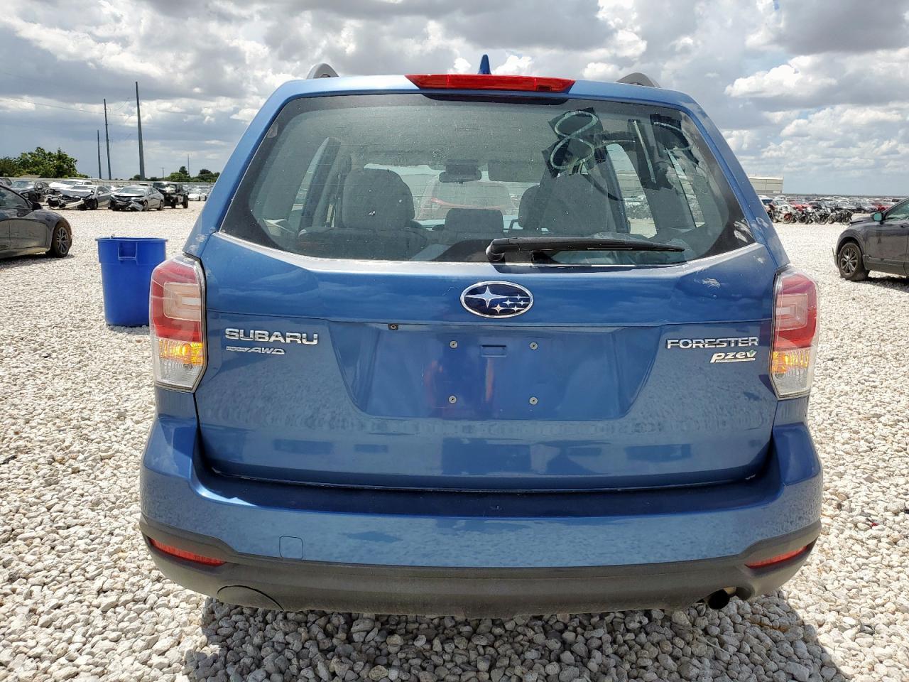 2017 Subaru Forester 2.5I - Фото 6