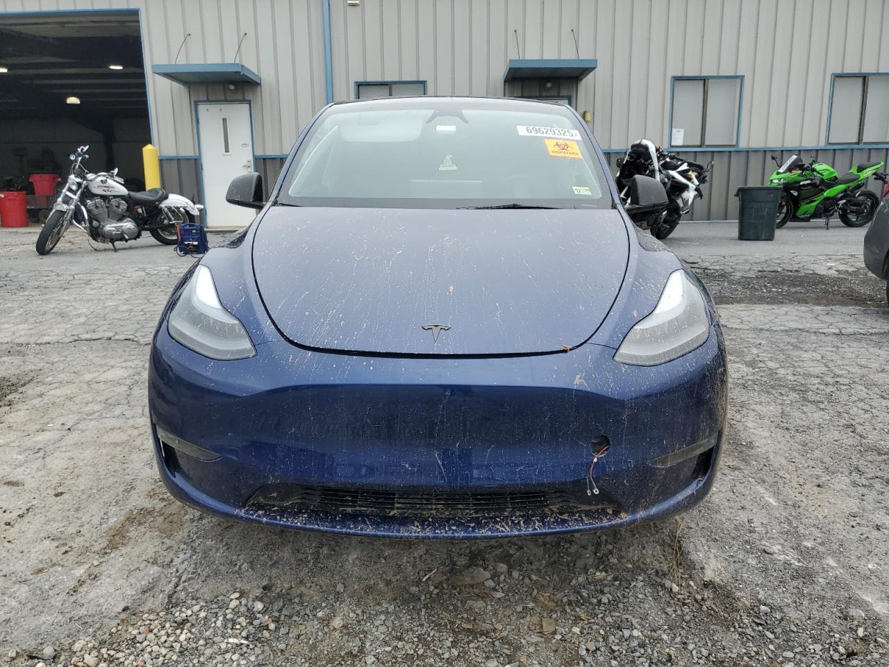 2023 Tesla Model Y - Image 5
