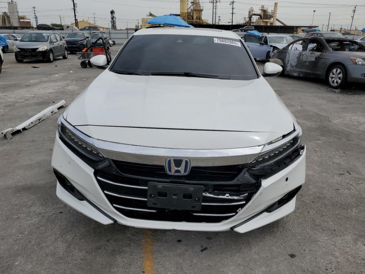 2021 Honda Accord Touring Hybrid - Image 5