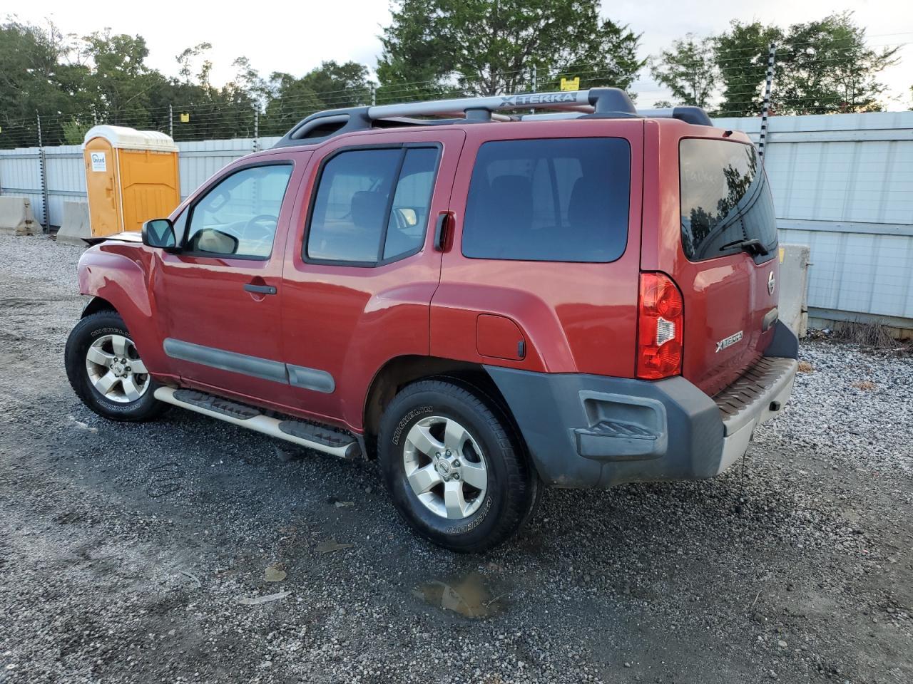 2013 Nissan Xterra X - Фото 2