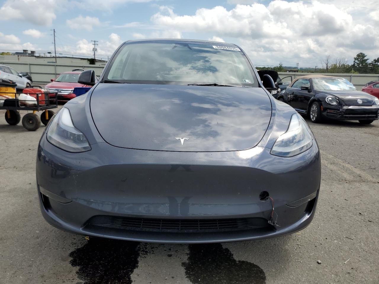2023 Tesla Model Y - Фото 5