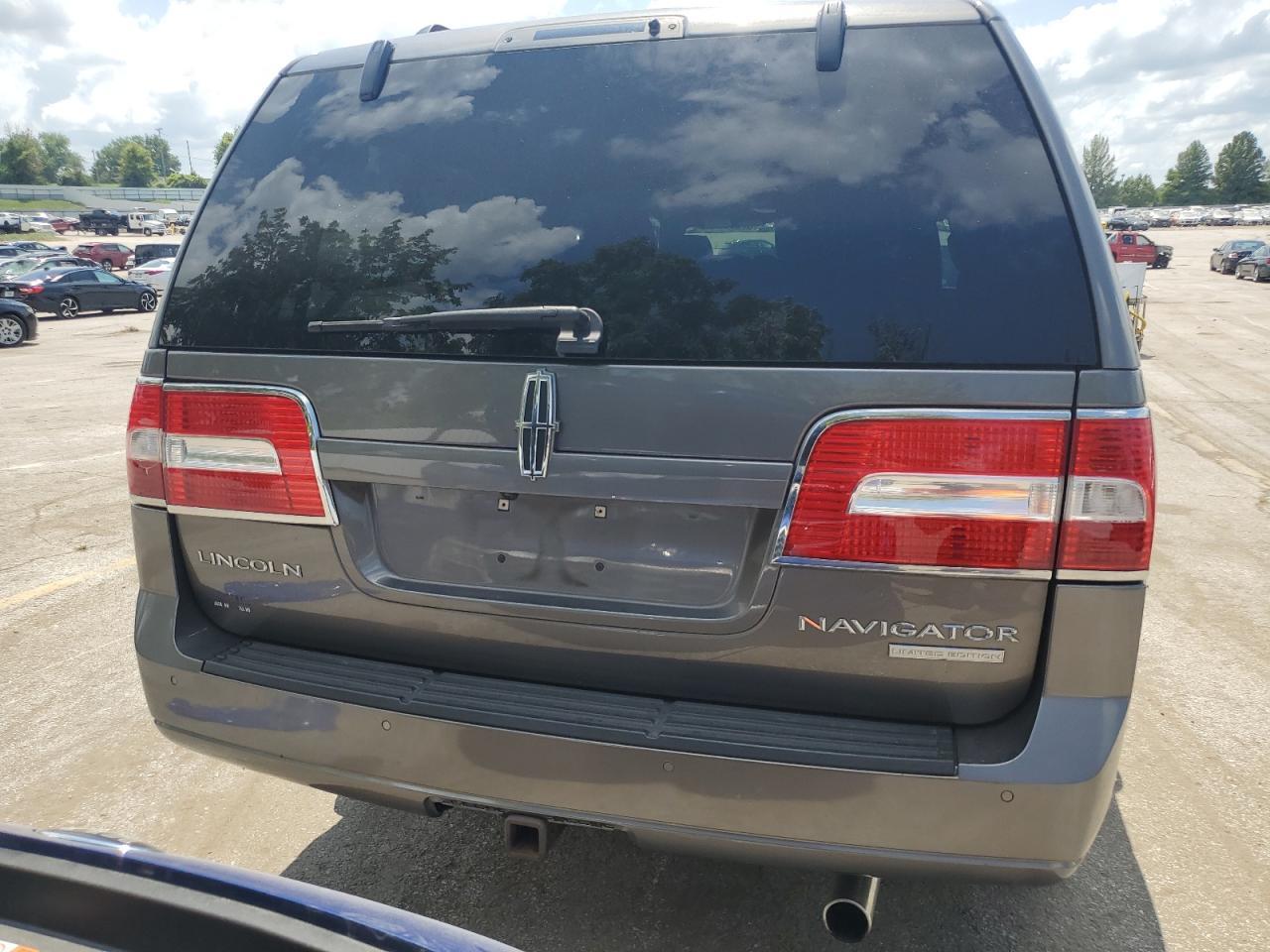2014 Lincoln Navigator L - Фото 6