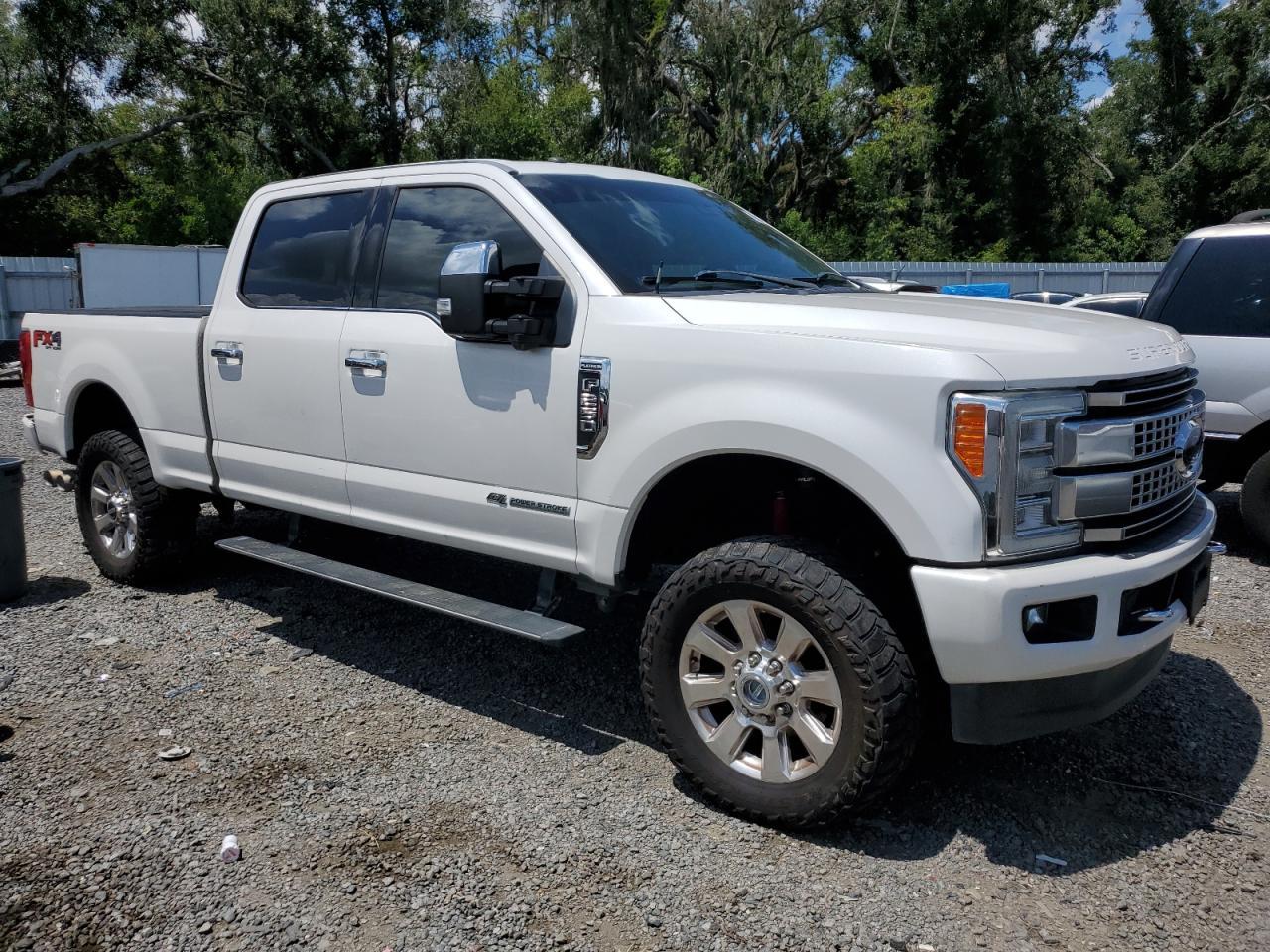2017 Ford F250 Super Duty - Фото 4