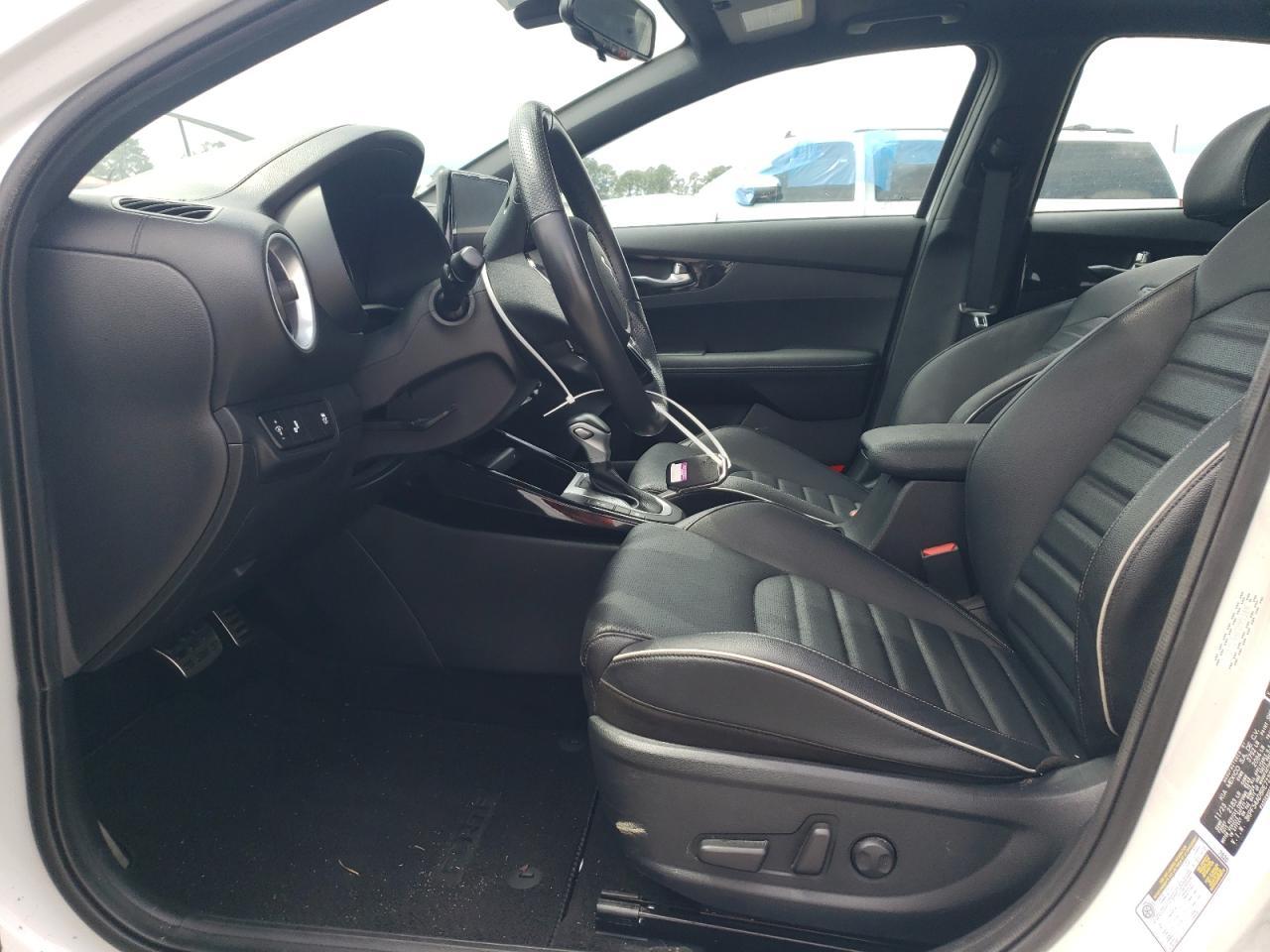 2024 Kia Forte Gt Line - Фото 7