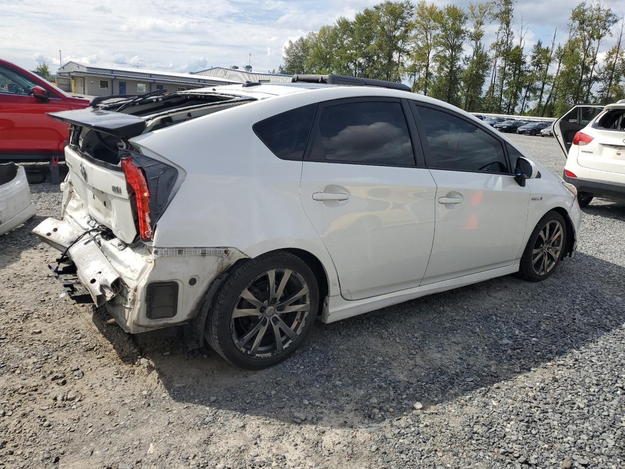 2015 Toyota Prius - Фото 3