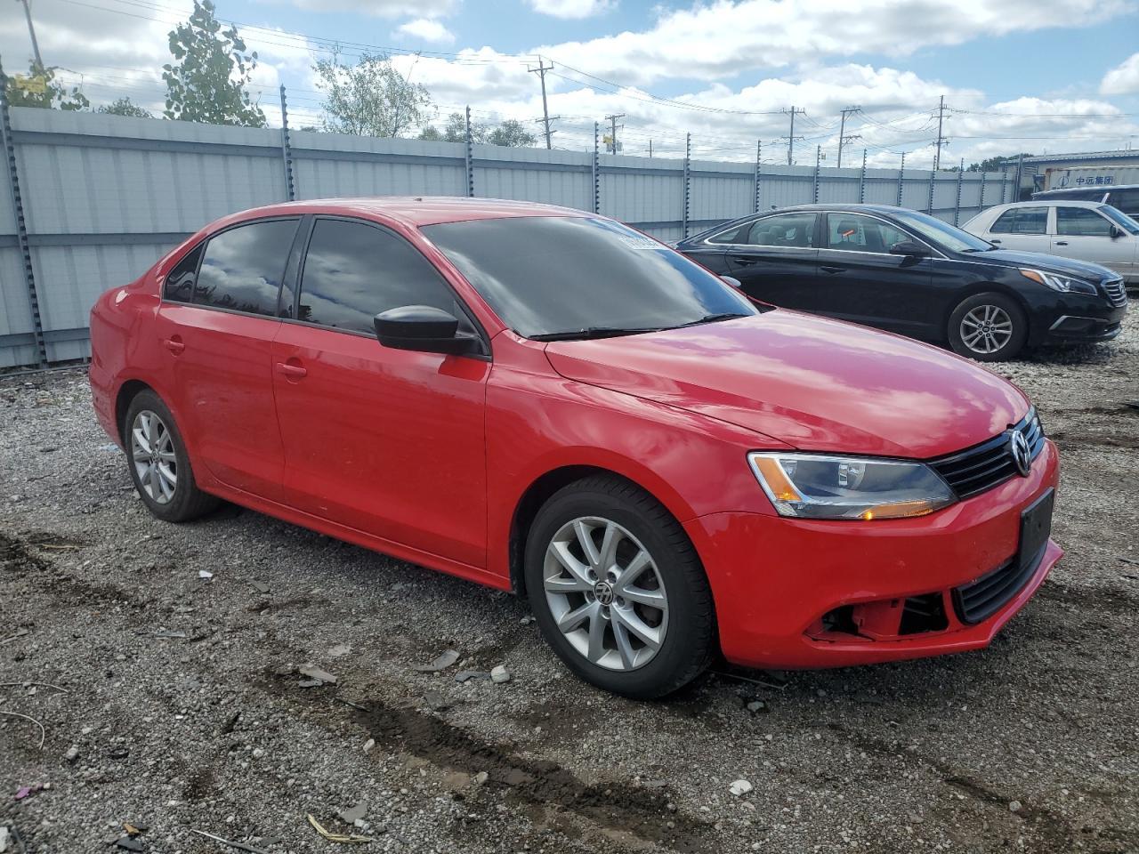 2014 Volkswagen Jetta Base - Image 4