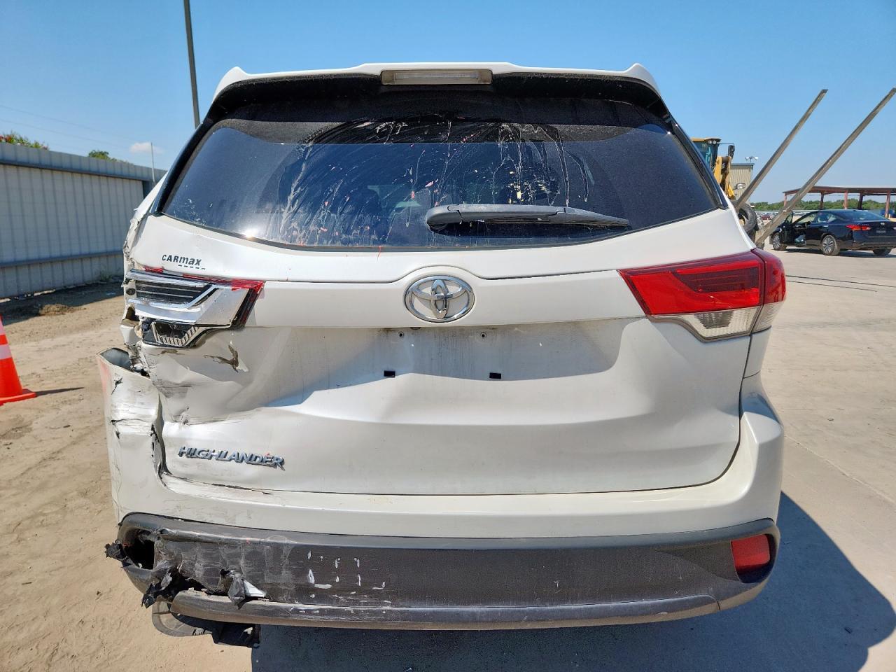 2019 Toyota Highlander Le - Фото 6