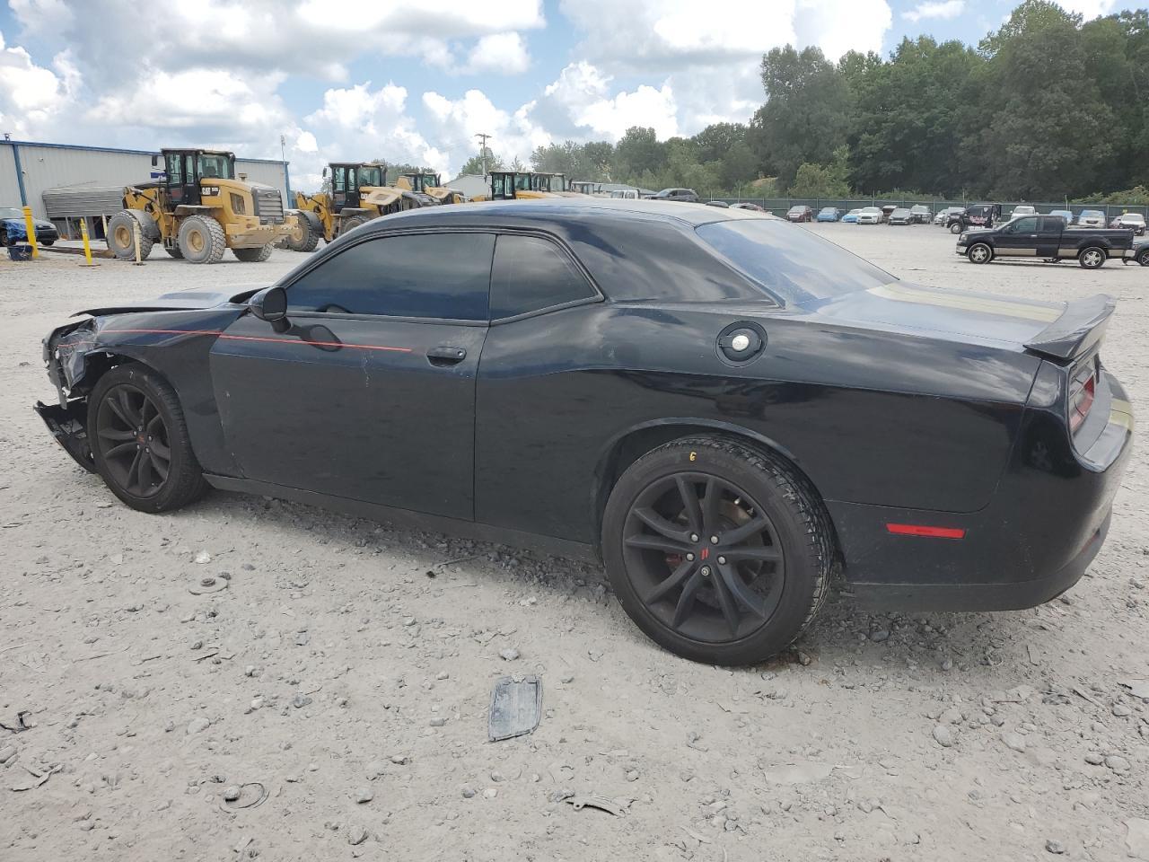 2018 Dodge Challenger Sxt - Image 2