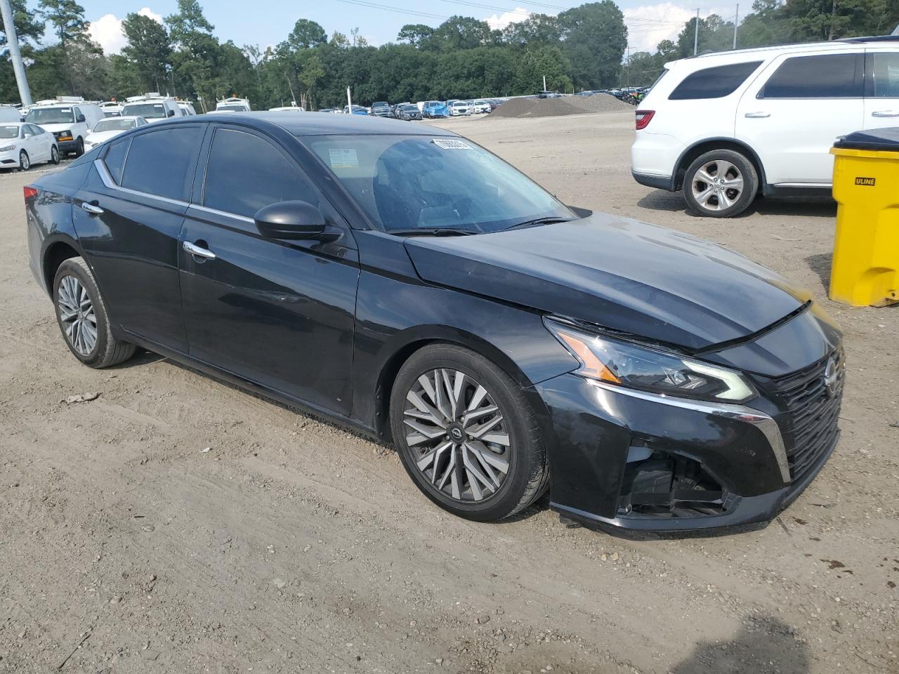 2024 Nissan Altima Sv - Image 4