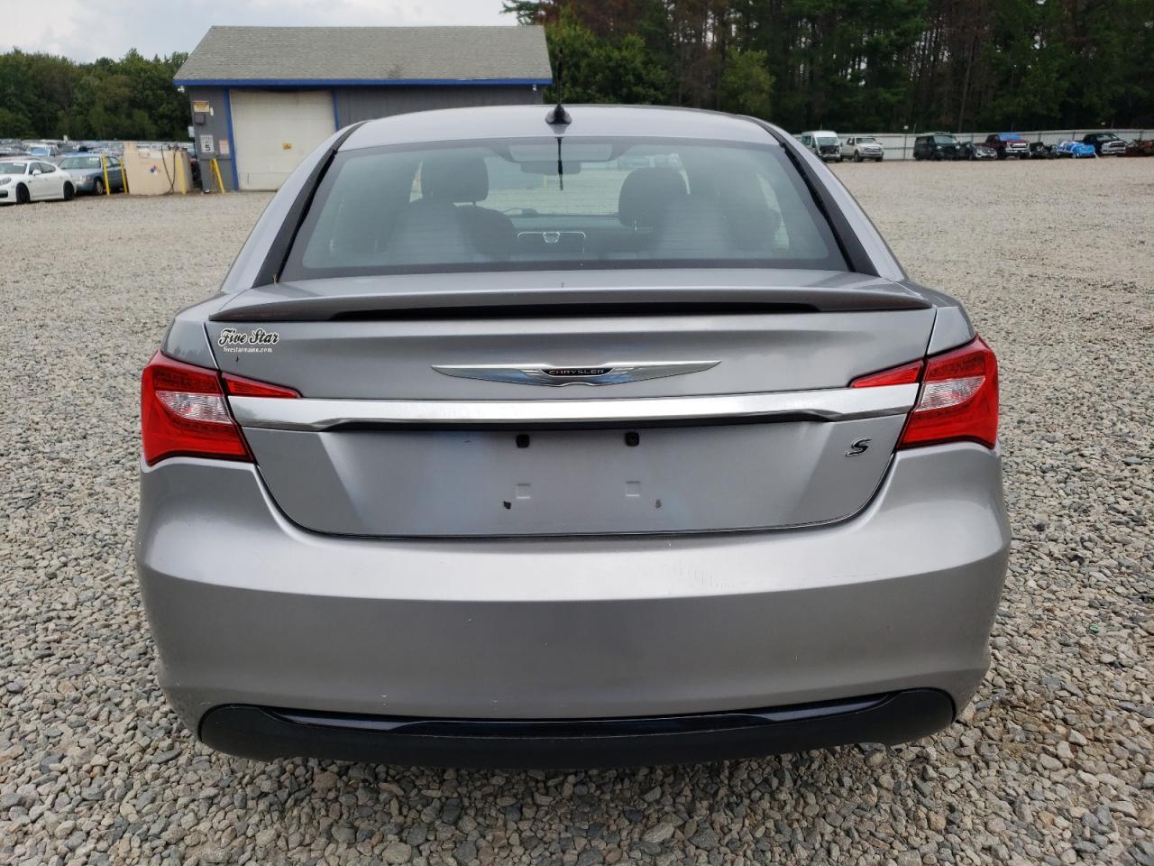 2014 Chrysler 200 Touring - Фото 6