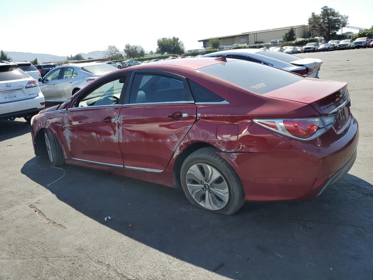 2014 Hyundai Sonata Hybrid - Image 2