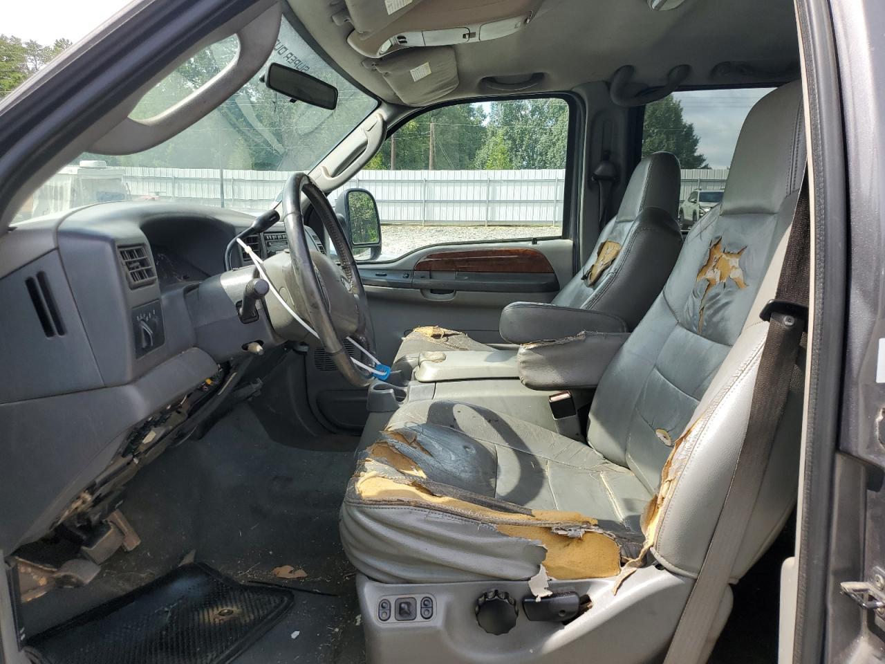 2003 Ford F350 Super Duty - Image 7