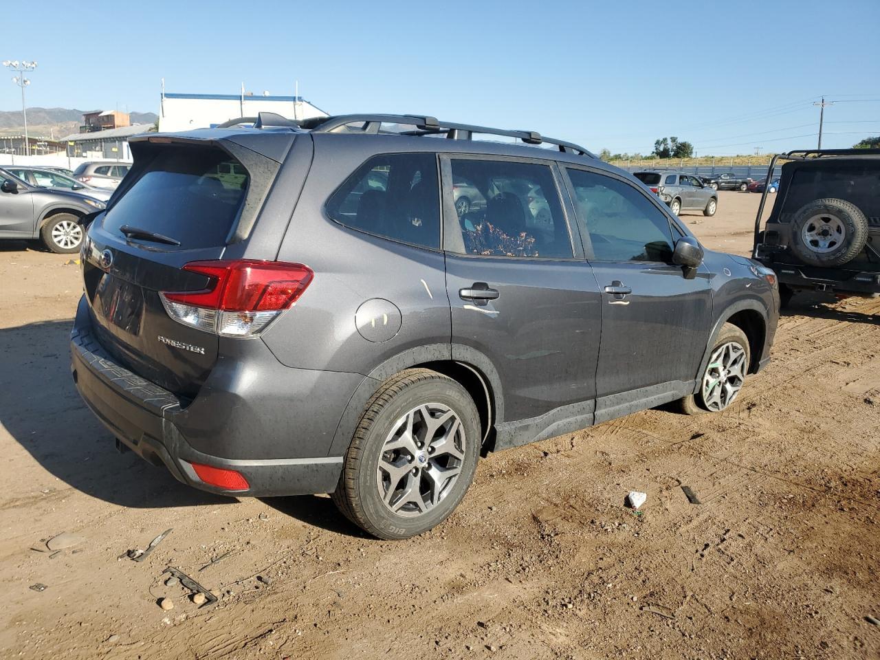 2022 Subaru Forester Premium - Image 3