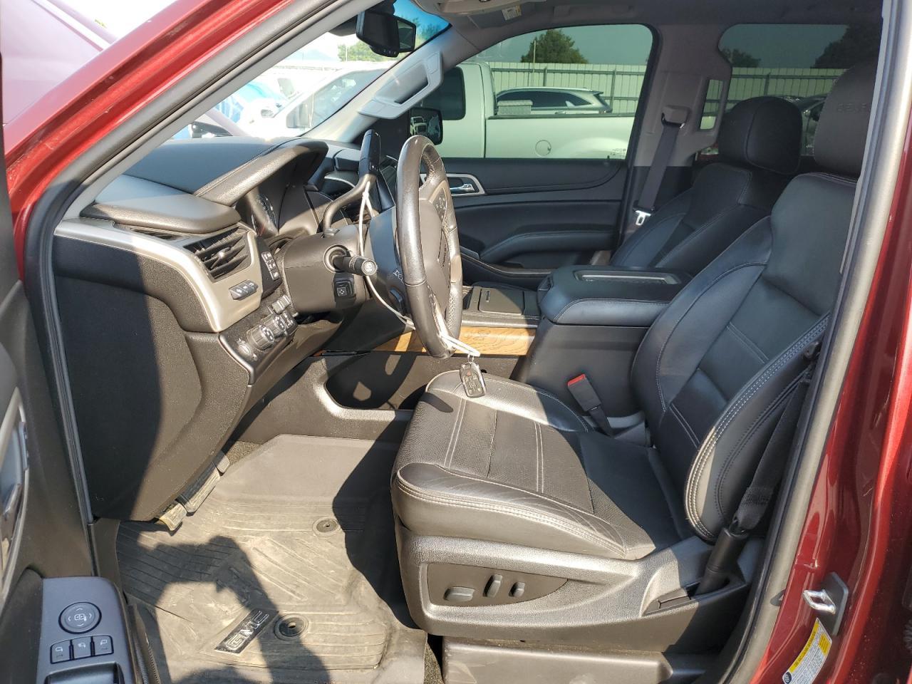 2018 GMC Yukon Denali - Фото 7