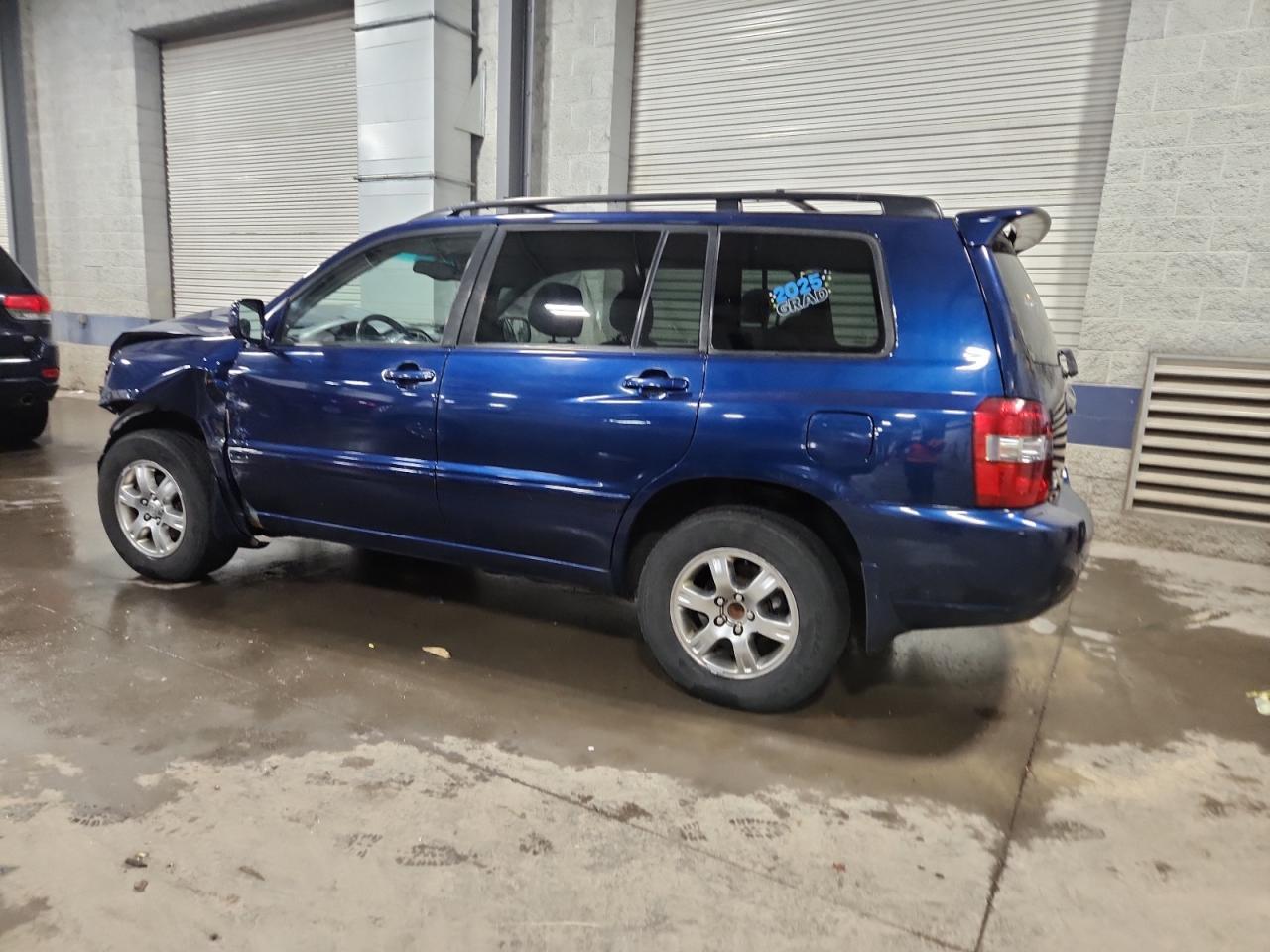 2004 Toyota Highlander Base - Фото 2