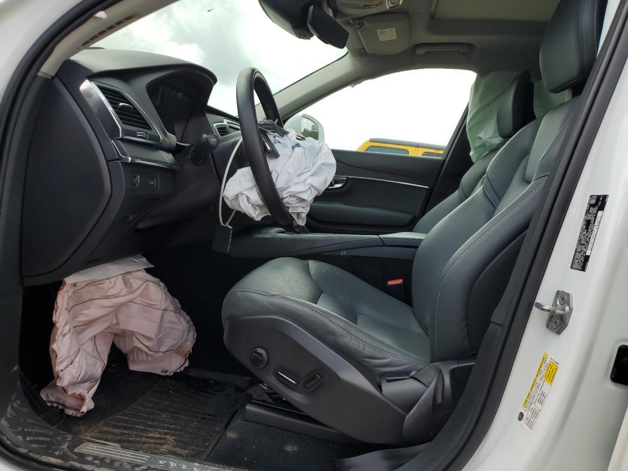 2020 Volvo Xc90 T6 Momentum - Фото 7