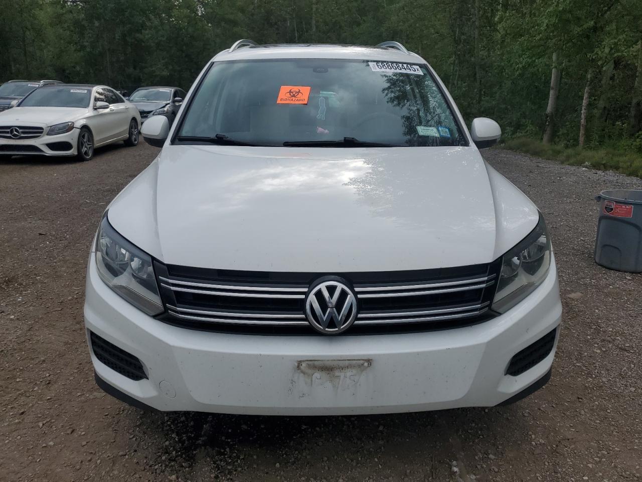 2017 Volkswagen Tiguan Wolfsburg - Image 5