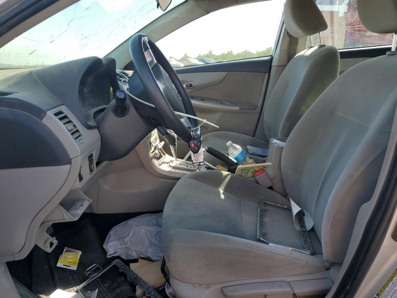 2011 Toyota Corolla Base - Фото 7