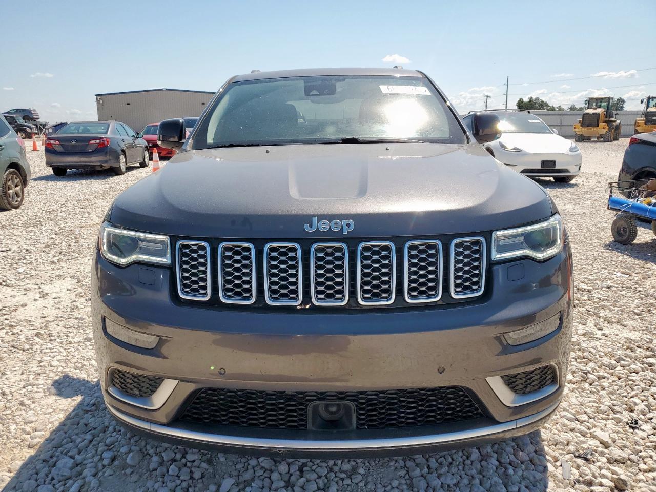 2019 Jeep Grand Cherokee Summit - Image 5