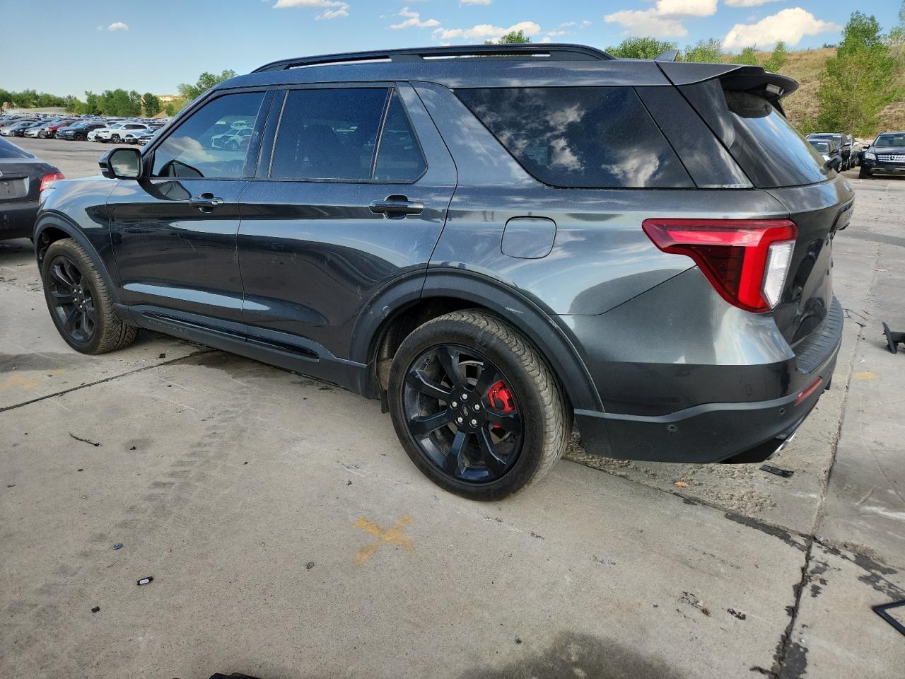 2020 Ford Explorer St - Image 2
