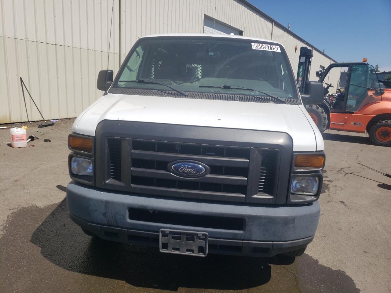 2012 Ford Econoline E250 Van - Фото 5