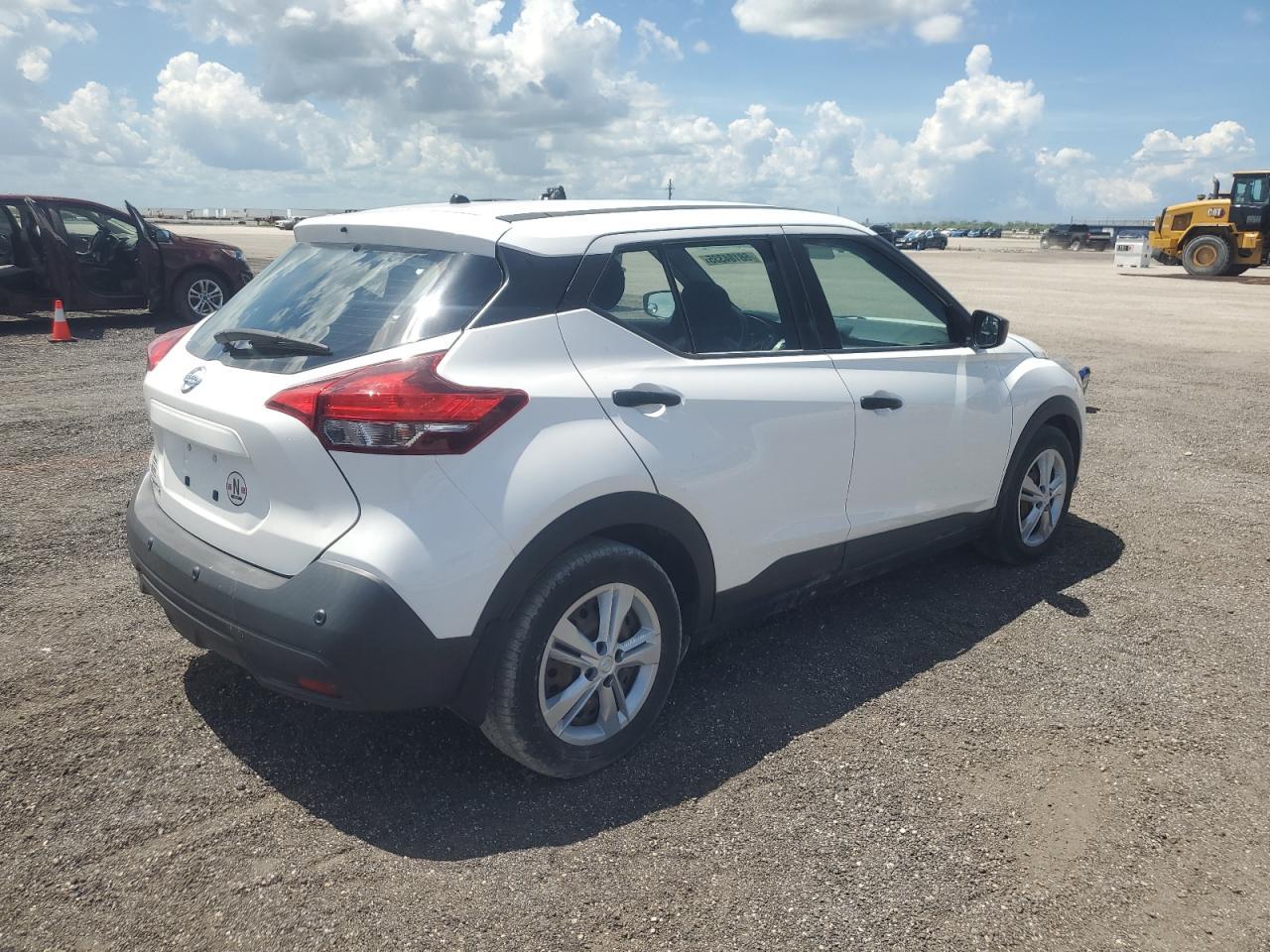 2020 Nissan Kicks S - Image 3