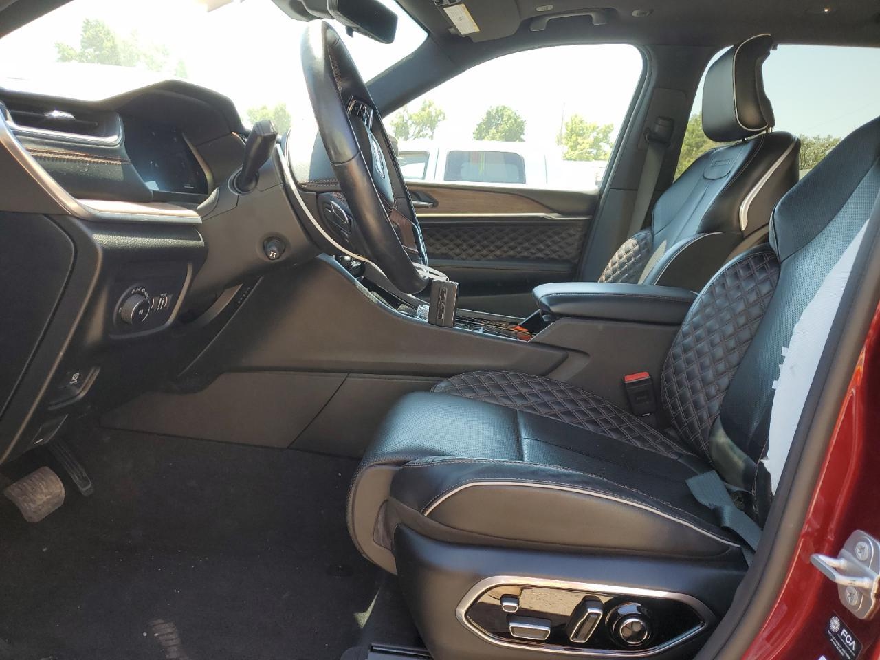 2021 Jeep Grand Cherokee L Summit - Image 7